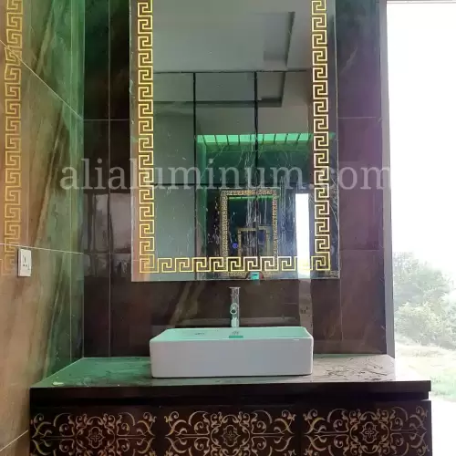 artistic mirror in pakistan